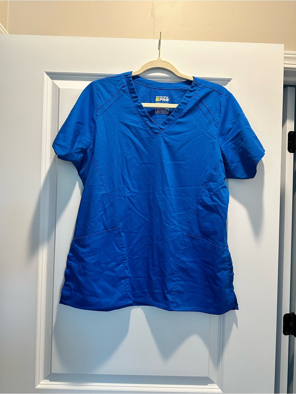WonderWink Short Sleeve V-Neck Scrub Top in Royal Blue